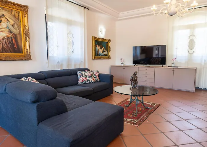 Villa Gialla *