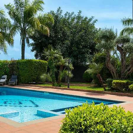 Villa Gialla - Private Padel Court